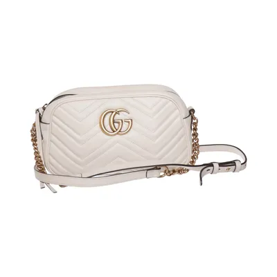 Axelremsväska (GG Marmont) från Gucci Skinn