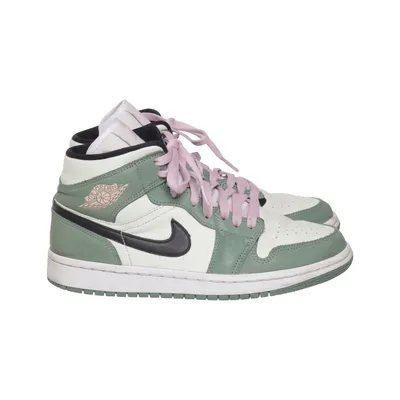 Sneakers (1 Mid) från Nike Air Jordan Skinn