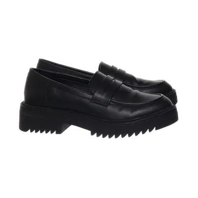 Loafers (Black) from Nelly