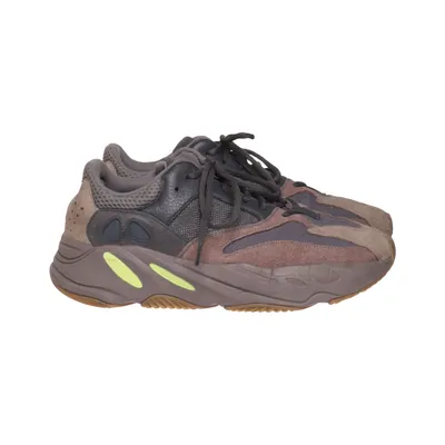Träningsskor (Yeezy Boost 700 V2 "Mauve") från Adidas x Yeezy Skinn