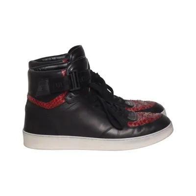 Sneakers (Zwart, Rood) van Louis Vuitton
