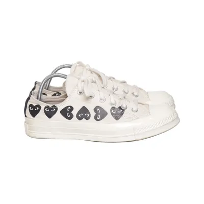 Tygskor (Vit) från Comme des Garçons PLAY x Converse