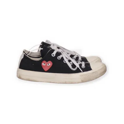 Tygskor (Svart) från Comme des Garçons PLAY x Converse