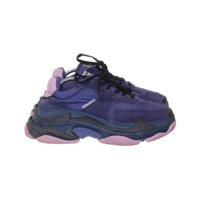 Sneakers (Triple S) fra Balenciaga Ruskind