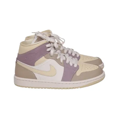Sneakers (1 Mid) från Nike Air Jordan Skinn