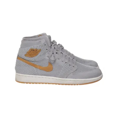Sneakers (1 Retro High Flyknit "Wolf Grey") från Nike Air Jordan