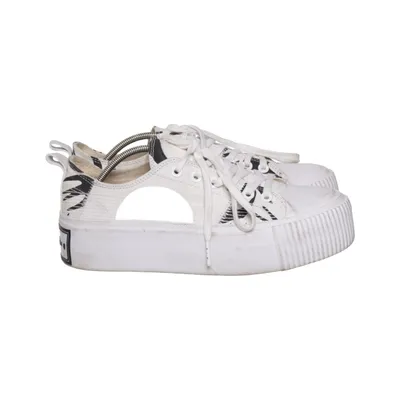 Chaussures en toile (Plimsoll Platform Lo) de McQ by Alexander McQueen