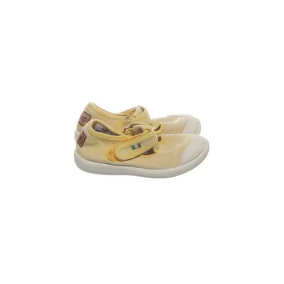 Schoenen (Geel) van Kavat