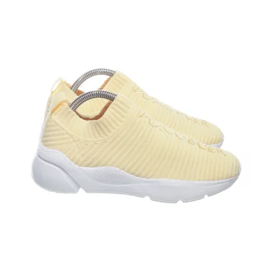 Sneakers (Gul) från K.Cobler