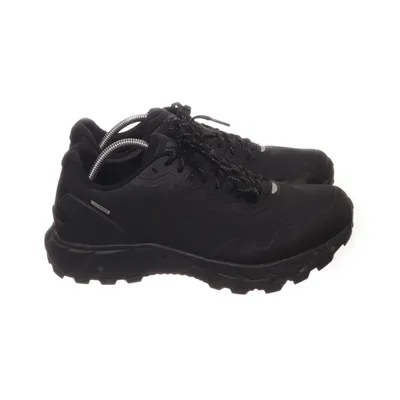 Vandringsskor (Svart, Grå) från Sarva