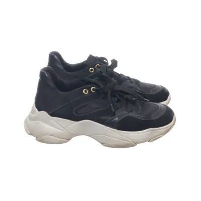 Sneakers (Black) from Agnes Cecilia