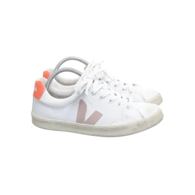 Veja on sale second hand