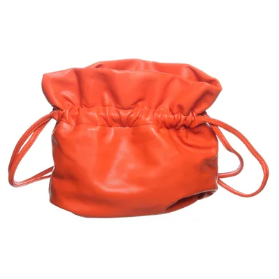 Axelremsväska (Denny Drawstring Bag) från Poppy Lissiman Skinnimitation