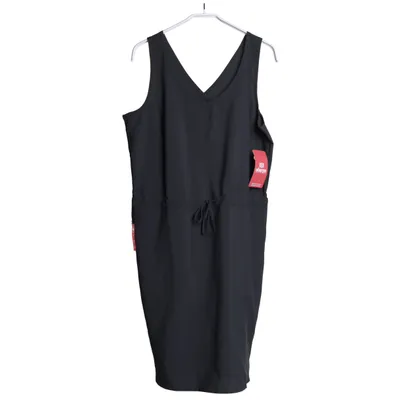 Klänning (Grå) från Sherpa Återvunnen polyester