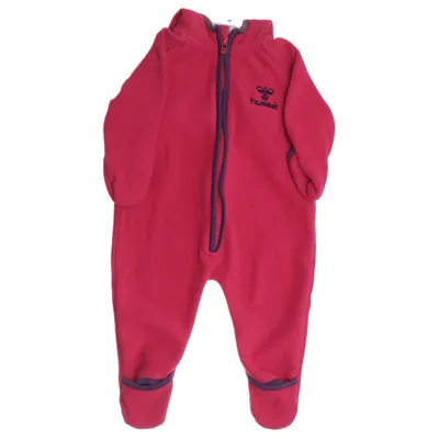 Mjukisdräkt (Röd, Lila) från Hummel