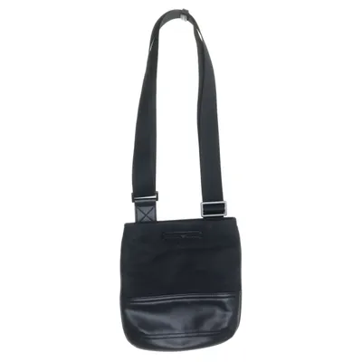 Axelremsväska (Svart) från Emporio Armani