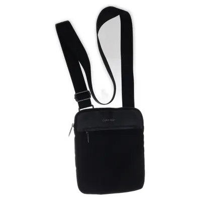 Axelremsväska (Svart) från Calvin Klein