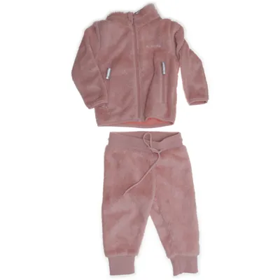 Mjukisset (Rosa) från On the Peak Polyester