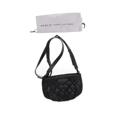 Axelremsväska (M0005708) från Marc by Marc Jacobs Skinn