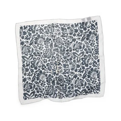 Näsduk (Vit, Svart) från John Henric Silke