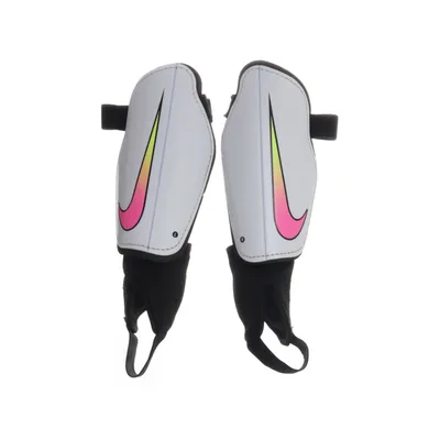 Benskydd (Vit, Rosa, Gul, Svart) från Nike