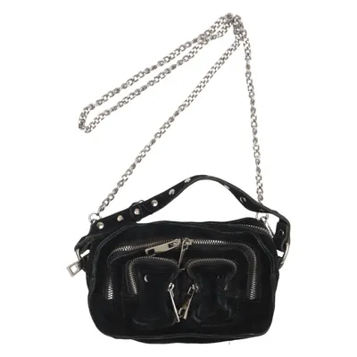 Axelremsväska (Svart) från Núnoo