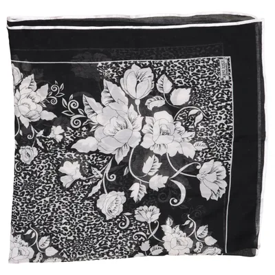 Neckerchief (Black, White) from Ezgi Ipek