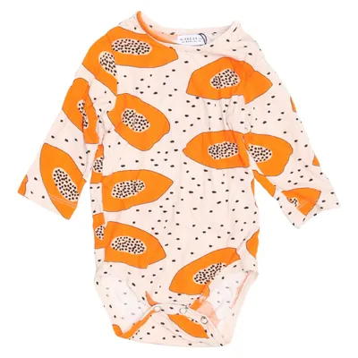 Body (Beige, Orange, Svart) från Mixed Grill Banjul