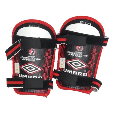 Benskydd (Svart, Röd, Vit) från Umbro