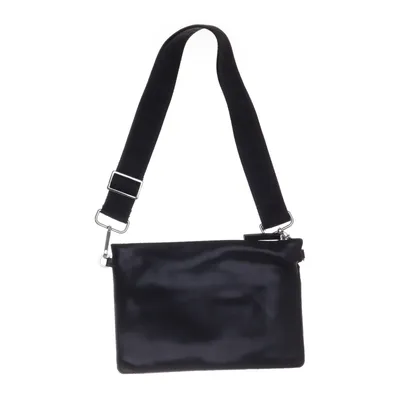 Axelremsväska (Svart) från Carin Wester Polyester, Polyuretan