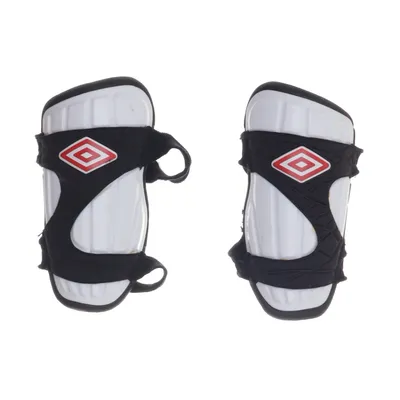 Scheenbeschermer (Wit, Zwart, Rood) van Umbro
