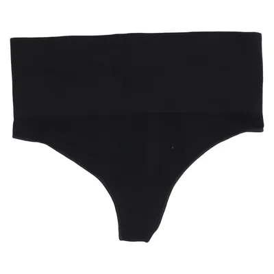 Shapewear bottom (Everyday Shaping Panties) from Spanx