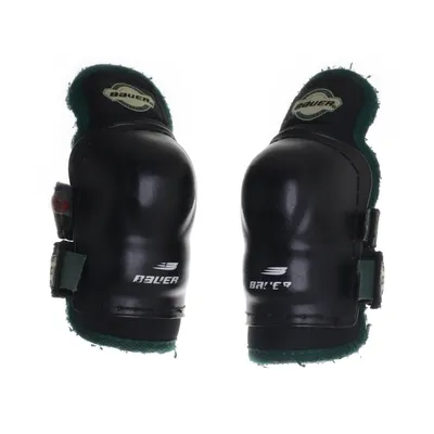 Knäskydd (Svart, Grön) från Bauer