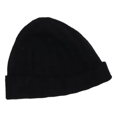 Mössa (Svart) från John Henric