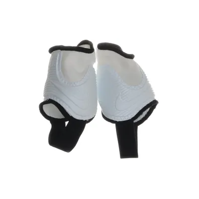 Protection (White, Black) from Nike