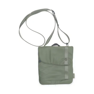 Axelremsväska (Grön) från Pacsafe