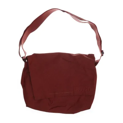 Axelremsväska (Röd) från Mandarina Duck