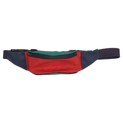 Midjeväska (Röd, Blå, Grön) från Lacoste