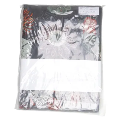 Rod pocket curtain (Gray, Red, Green) from Better Cotton