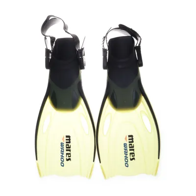 Flippers (Yellow, Black) from Mares