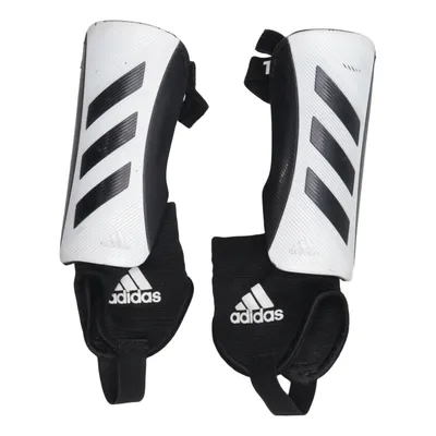Skydd (Svart, Vit) från Adidas