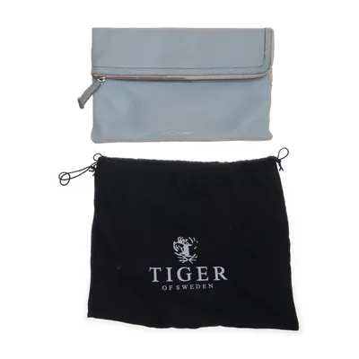 Envelop tas (Turquoise) van Tiger of Sweden Leer