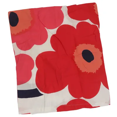 Örngott (Röd, Rosa, Vit) från Marimekko Bomull