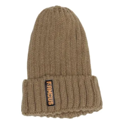 Beaniemössa (Beige) från Famous