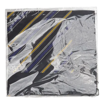 Mouchoir (Volvo Word Mark Scarf) de Volvo Soie