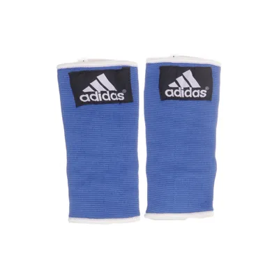 Knästöd (ADIBP01) från Adidas