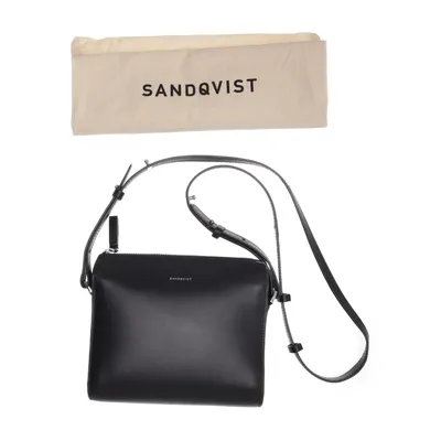 Axelremsväska (Svart) från Sandqvist