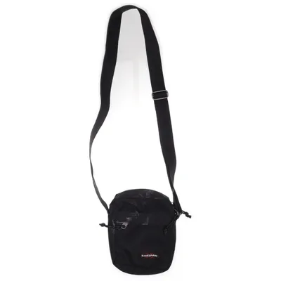 Axelremsväska (Svart) från Eastpak