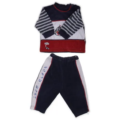 Set (Blue, White, Red) from North