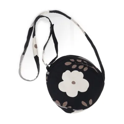 Axelremsväska (Svart, Vit, Brun) från Marimekko